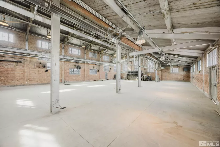 240 7th, Elko, Nevada 89801, ,Commercial Lease,Manufactured,7th,250005663