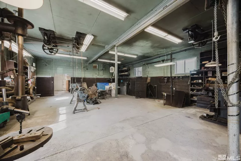 240 7th, Elko, Nevada 89801, ,Commercial Lease,Manufactured,7th,250005663
