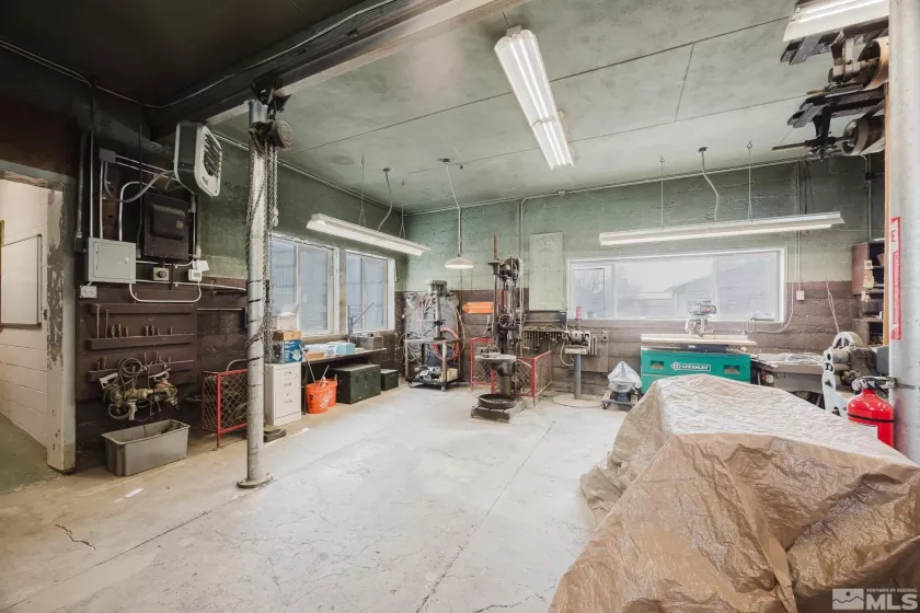 240 7th, Elko, Nevada 89801, ,Commercial Lease,Manufactured,7th,250005663