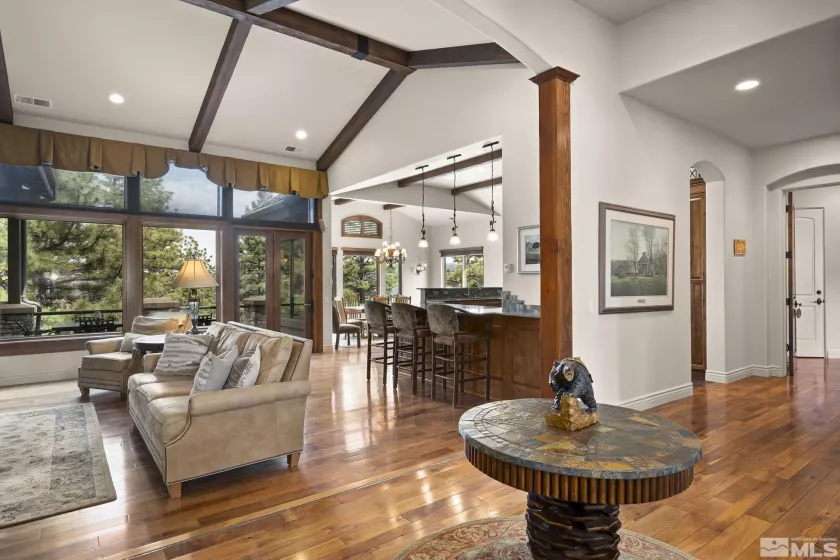 Entry/Foyer