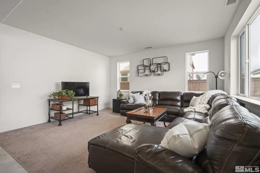 9726 Pachuca, Reno, Nevada 89521, 3 Bedrooms Bedrooms, ,3 BathroomsBathrooms,Residential,Residential,Pachuca,250004261