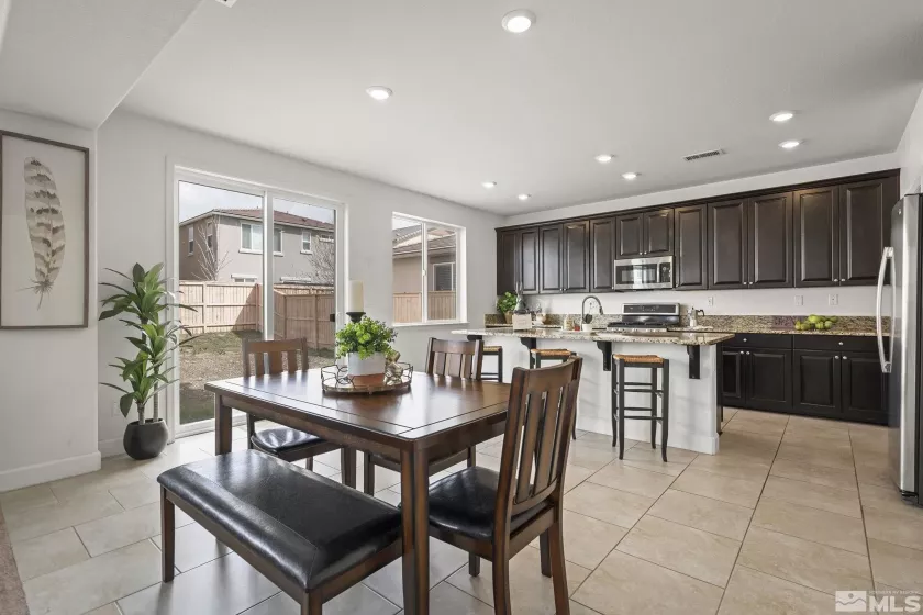 9726 Pachuca, Reno, Nevada 89521, 3 Bedrooms Bedrooms, ,3 BathroomsBathrooms,Residential,Residential,Pachuca,250004261