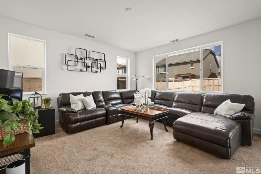 9726 Pachuca, Reno, Nevada 89521, 3 Bedrooms Bedrooms, ,3 BathroomsBathrooms,Residential,Residential,Pachuca,250004261
