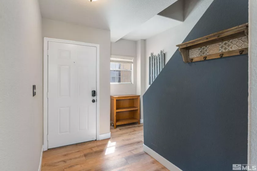 Entry/Foyer