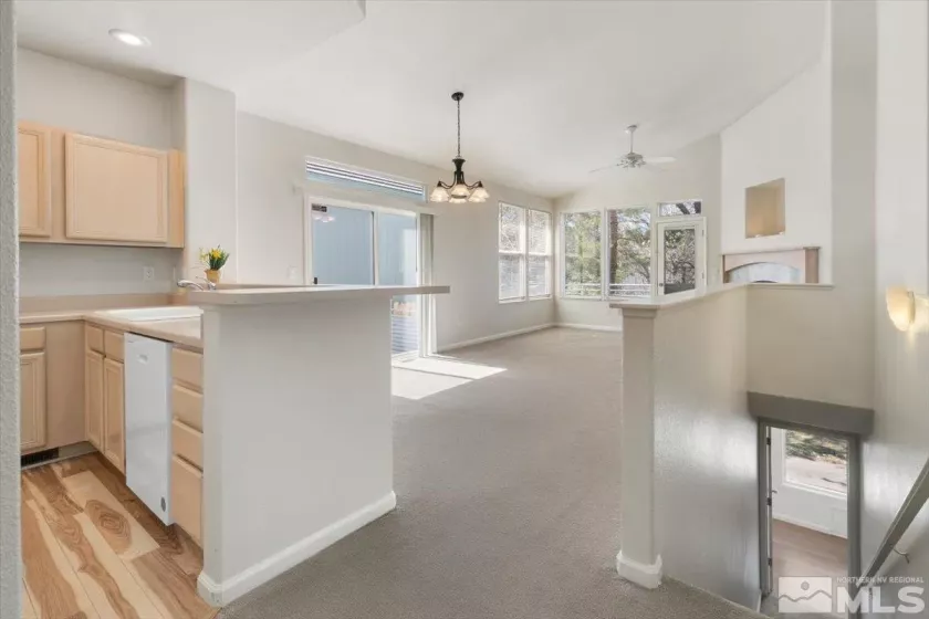 709 Caughlin, Reno, Nevada 89519, 3 Bedrooms Bedrooms, ,3 BathroomsBathrooms,Residential,Residential,Caughlin,250004522