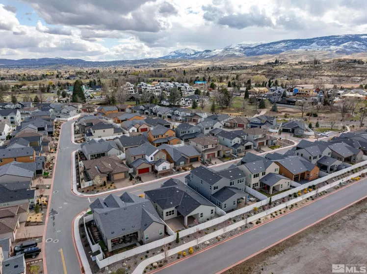 605 Braided Rope, Reno, Nevada 89511, 2 Bedrooms Bedrooms, ,3 BathroomsBathrooms,Residential,Residential,Braided Rope,250004255