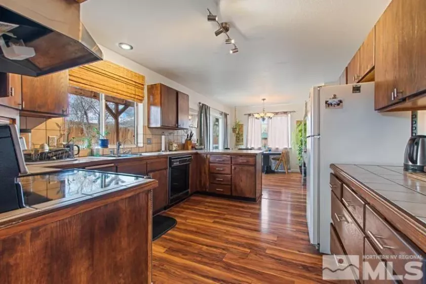 3920 7Th, Reno, Nevada 89503, 4 Bedrooms Bedrooms, ,3 BathroomsBathrooms,Residential,Residential,7Th,250004296