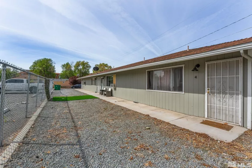 2580 E, Sparks, Nevada 89431, ,Residential Income,Residential,E,250005600