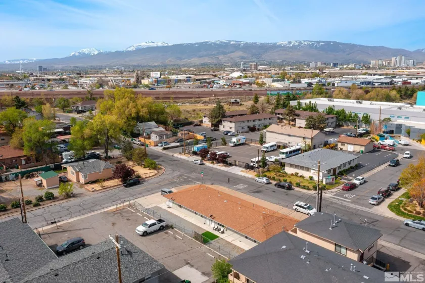 2580 E, Sparks, Nevada 89431, ,Residential Income,Residential,E,250005600