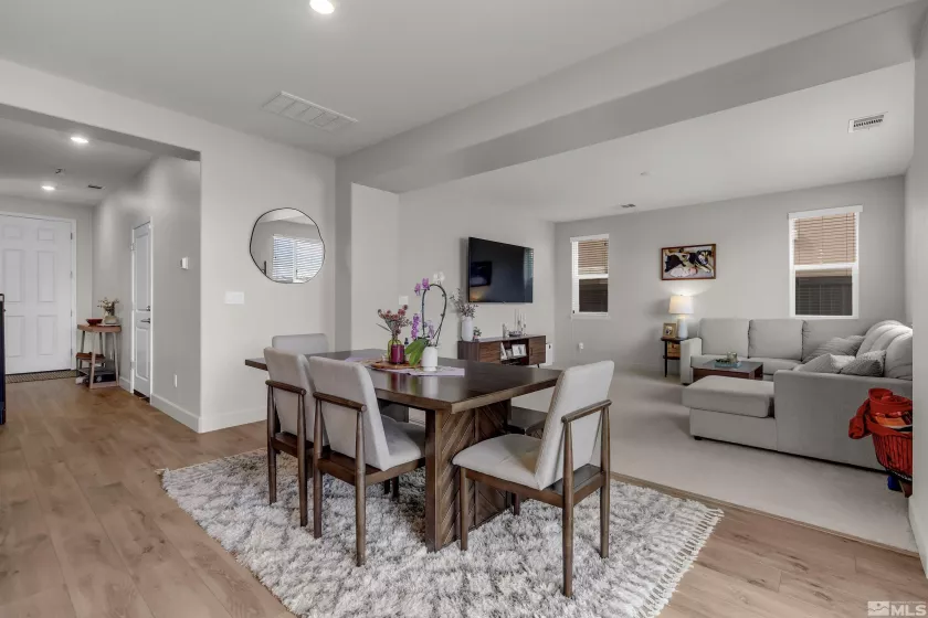 2078 Neuer, Sparks, Nevada 89436, 3 Bedrooms Bedrooms, ,3 BathroomsBathrooms,Residential,Residential,Neuer,250003074