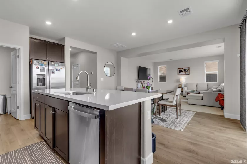 2078 Neuer, Sparks, Nevada 89436, 3 Bedrooms Bedrooms, ,3 BathroomsBathrooms,Residential,Residential,Neuer,250003074