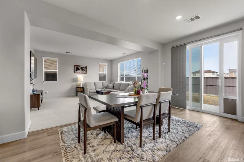 2078 Neuer, Sparks, Nevada 89436, 3 Bedrooms Bedrooms, ,3 BathroomsBathrooms,Residential,Residential,Neuer,250003074