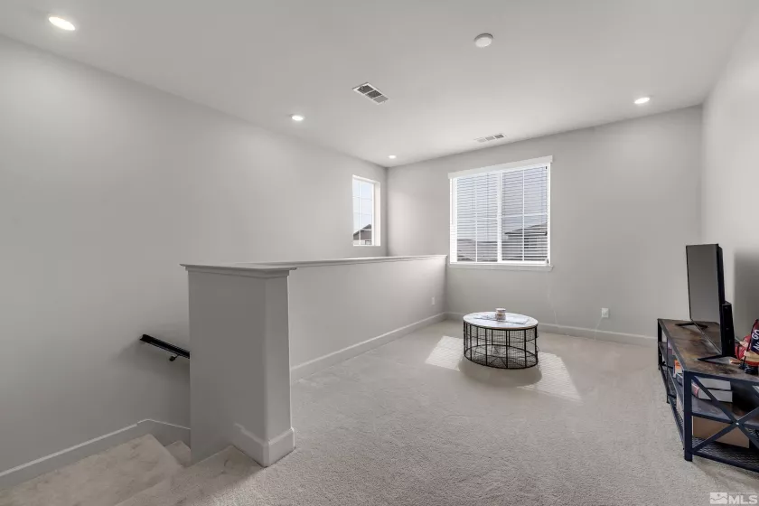 2078 Neuer, Sparks, Nevada 89436, 3 Bedrooms Bedrooms, ,3 BathroomsBathrooms,Residential,Residential,Neuer,250003074