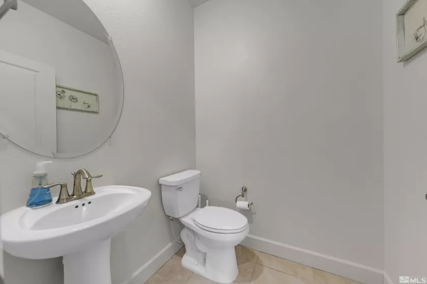 2078 Neuer, Sparks, Nevada 89436, 3 Bedrooms Bedrooms, ,3 BathroomsBathrooms,Residential,Residential,Neuer,250003074