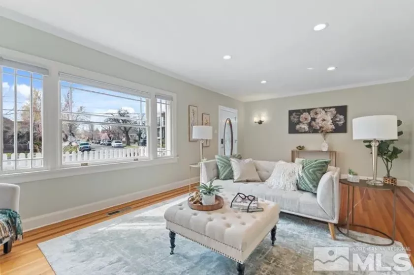 543 California, Reno, Nevada 89509, 5 Bedrooms Bedrooms, ,4 BathroomsBathrooms,Residential,Residential,California,250004488