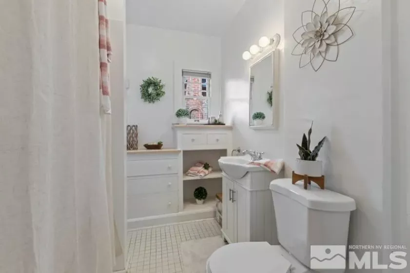 543 California, Reno, Nevada 89509, 5 Bedrooms Bedrooms, ,4 BathroomsBathrooms,Residential,Residential,California,250004488