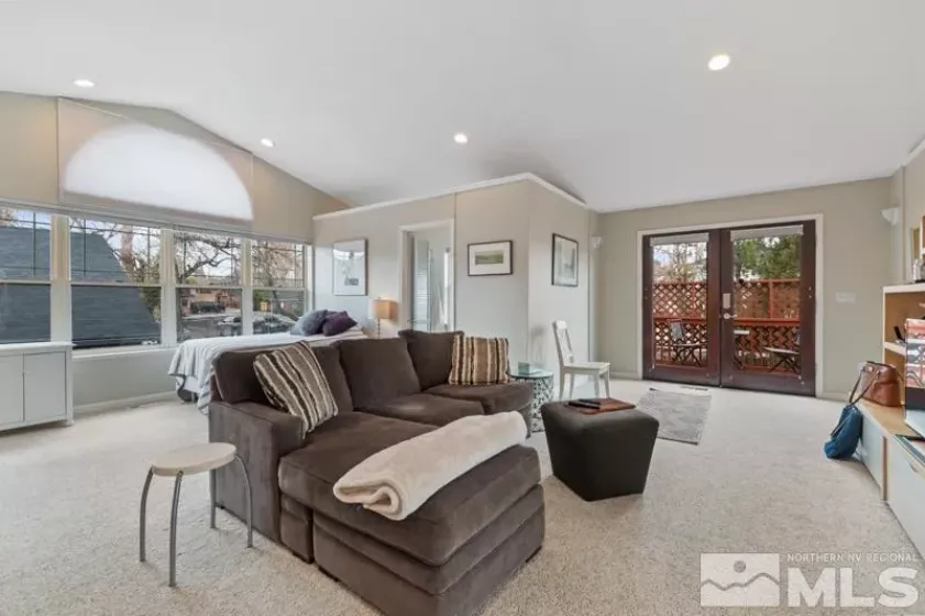 543 California, Reno, Nevada 89509, 5 Bedrooms Bedrooms, ,4 BathroomsBathrooms,Residential,Residential,California,250004488