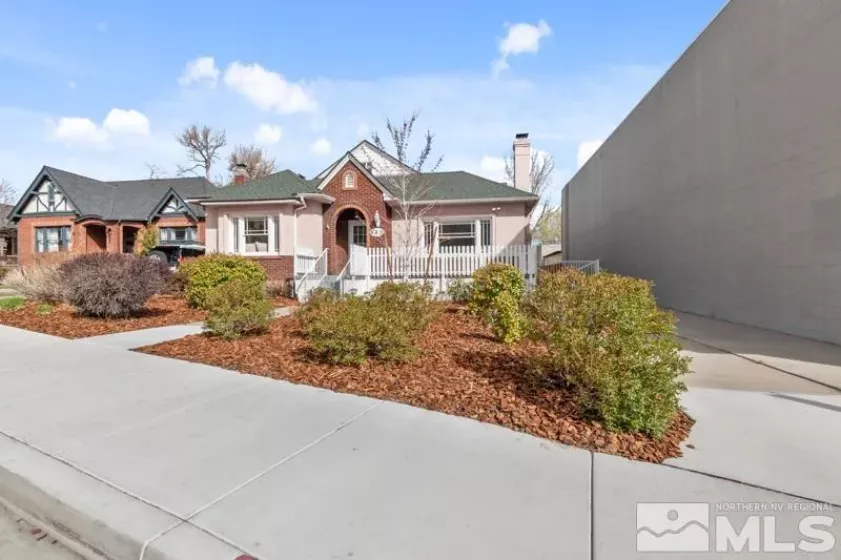 543 California, Reno, Nevada 89509, 5 Bedrooms Bedrooms, ,4 BathroomsBathrooms,Residential,Residential,California,250004488