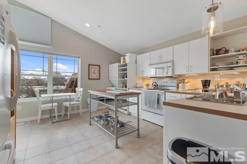 543 California, Reno, Nevada 89509, 5 Bedrooms Bedrooms, ,4 BathroomsBathrooms,Residential,Residential,California,250004488