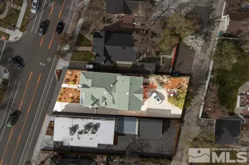 543 California, Reno, Nevada 89509, 5 Bedrooms Bedrooms, ,4 BathroomsBathrooms,Residential,Residential,California,250004488