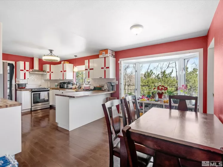1879 Kings Canyon, Carson City, Nevada 89703, 5 Bedrooms Bedrooms, ,3 BathroomsBathrooms,Residential,Residential,Kings Canyon,250004352