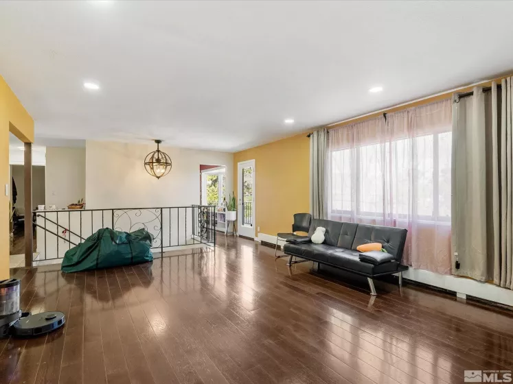 1879 Kings Canyon, Carson City, Nevada 89703, 5 Bedrooms Bedrooms, ,3 BathroomsBathrooms,Residential,Residential,Kings Canyon,250004352