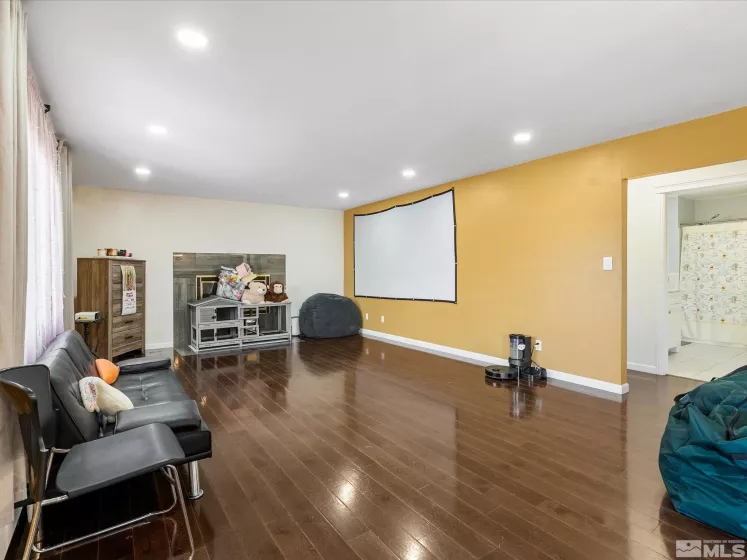 1879 Kings Canyon, Carson City, Nevada 89703, 5 Bedrooms Bedrooms, ,3 BathroomsBathrooms,Residential,Residential,Kings Canyon,250004352