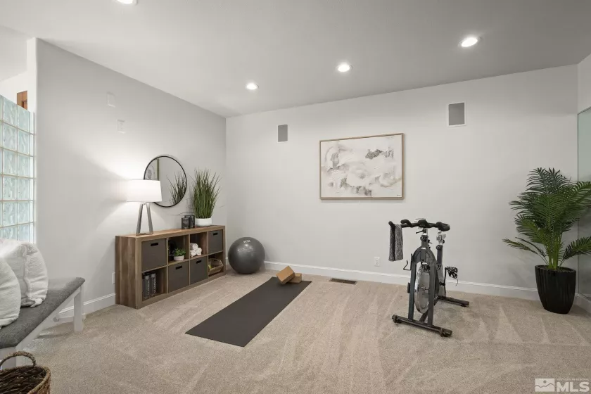 2185 Kinney, Reno, Nevada 89511, 5 Bedrooms Bedrooms, ,8 BathroomsBathrooms,Residential,Residential,Kinney,250003125