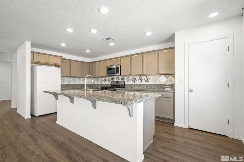 2278 Evelynn, Fernley, Nevada 89408, 3 Bedrooms Bedrooms, ,3 BathroomsBathrooms,Residential,Residential,Evelynn,250005203