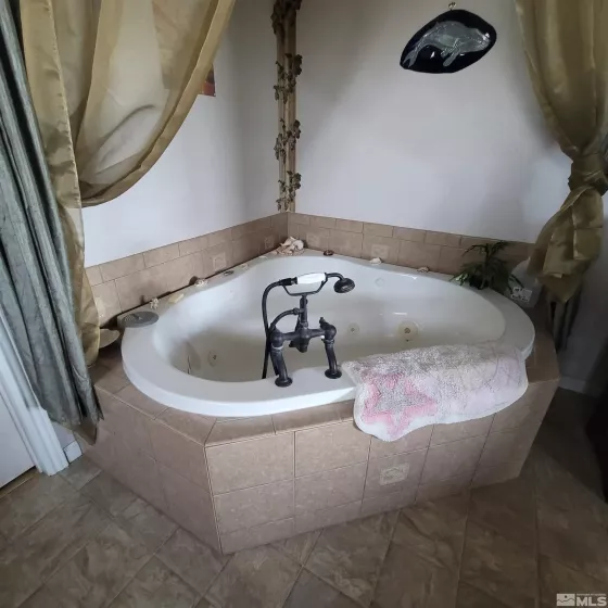 3860 Edwards, Fallon, Nevada 89406, 3 Bedrooms Bedrooms, ,3 BathroomsBathrooms,Residential,Residential,Edwards,240014725