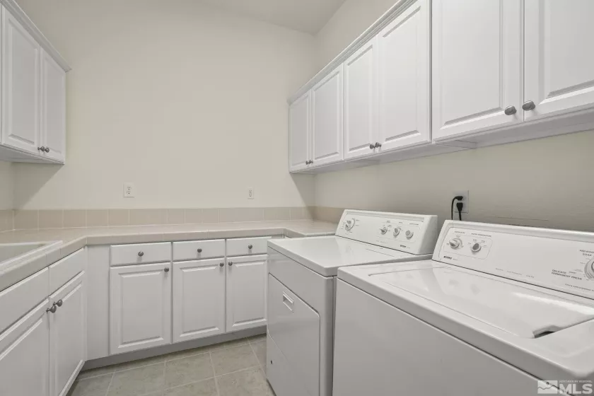 15355 Redmond, Reno, Nevada 89511, 4 Bedrooms Bedrooms, ,4 BathroomsBathrooms,Residential,Residential,Redmond,250004795