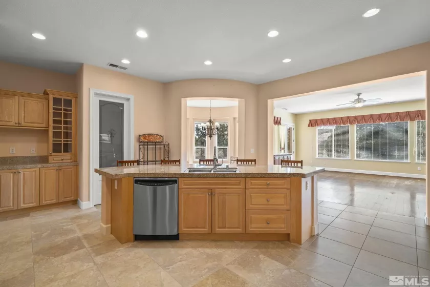 15355 Redmond, Reno, Nevada 89511, 4 Bedrooms Bedrooms, ,4 BathroomsBathrooms,Residential,Residential,Redmond,250004795
