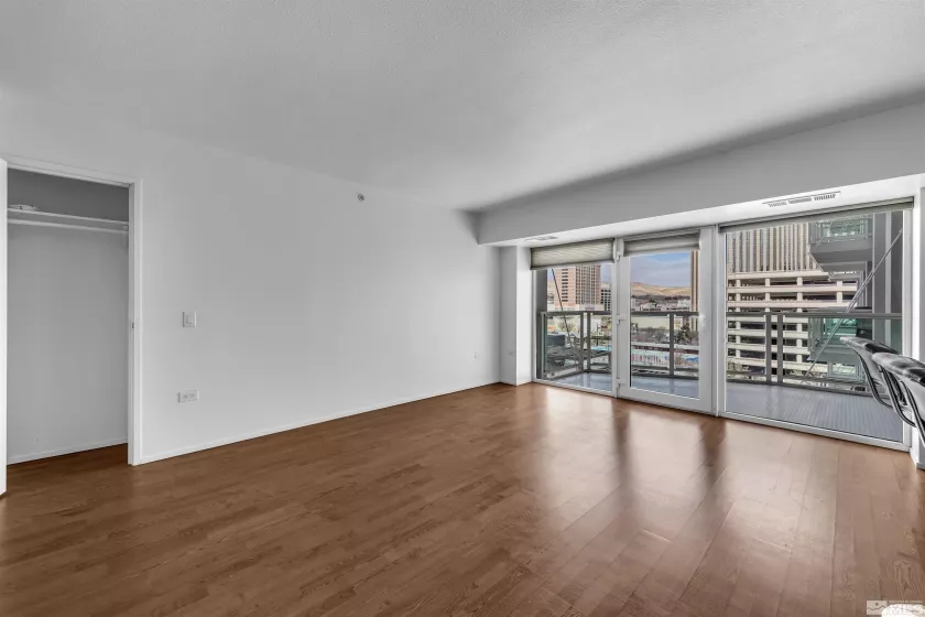255 Sierra, Reno, Nevada 89501, 1 Bedroom Bedrooms, ,2 BathroomsBathrooms,Residential,Residential,Sierra,250003859
