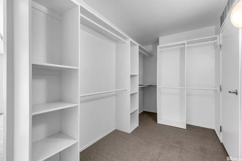 255 Sierra, Reno, Nevada 89501, 1 Bedroom Bedrooms, ,2 BathroomsBathrooms,Residential,Residential,Sierra,250003859