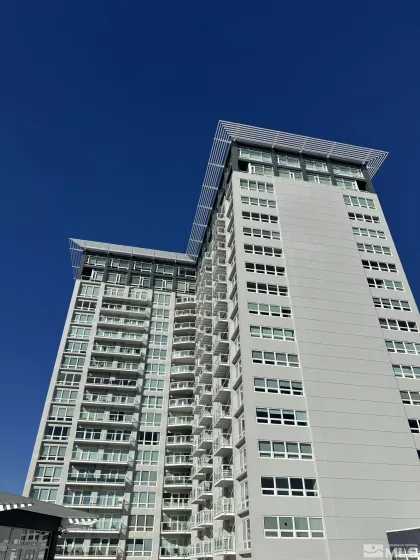 255 Sierra, Reno, Nevada 89501, 1 Bedroom Bedrooms, ,2 BathroomsBathrooms,Residential,Residential,Sierra,250003859