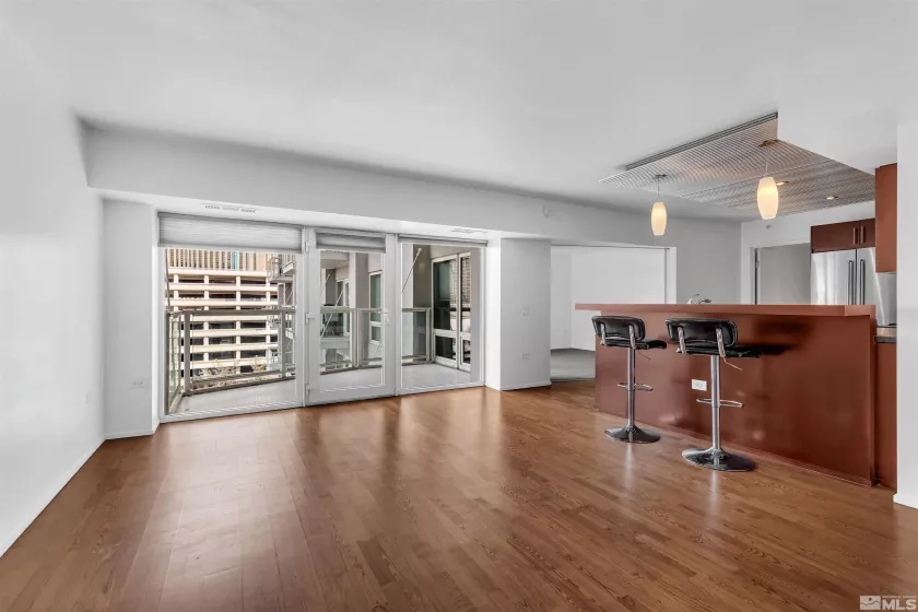 255 Sierra, Reno, Nevada 89501, 1 Bedroom Bedrooms, ,2 BathroomsBathrooms,Residential,Residential,Sierra,250003859