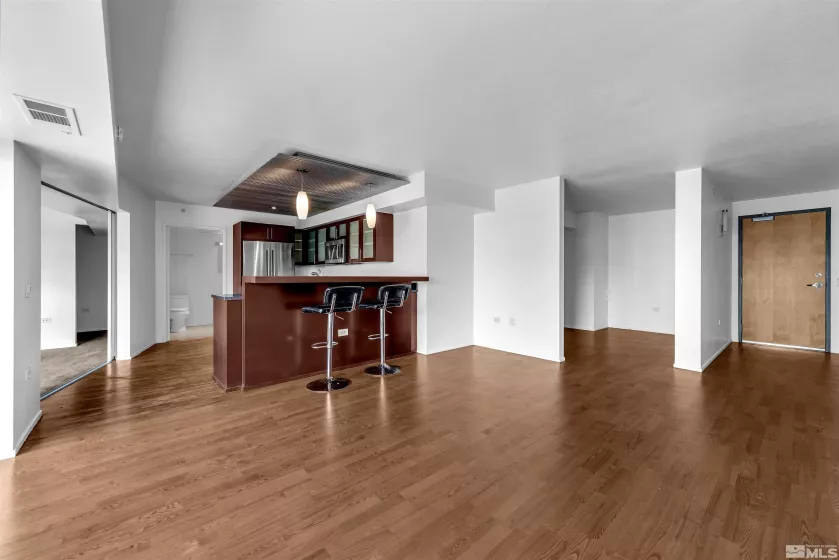 255 Sierra, Reno, Nevada 89501, 1 Bedroom Bedrooms, ,2 BathroomsBathrooms,Residential,Residential,Sierra,250003859