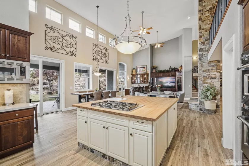 14245 Prairie Flower, Reno, Nevada 89511, 4 Bedrooms Bedrooms, ,4 BathroomsBathrooms,Residential,Residential,Prairie Flower,250005434