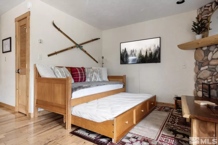 739 Bigler, Stateline, Nevada 89449, 1 Bedroom Bedrooms, ,1 BathroomBathrooms,Residential,Residential,Bigler,250002574