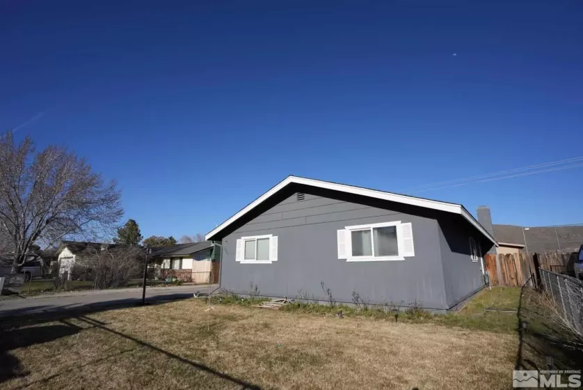 2733 Baker, Carson City, Nevada 89701, 3 Bedrooms Bedrooms, ,2 BathroomsBathrooms,Residential,Residential,Baker,250004193