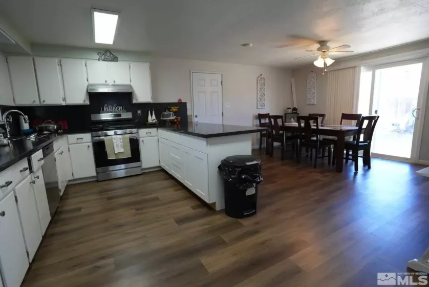 2733 Baker, Carson City, Nevada 89701, 3 Bedrooms Bedrooms, ,2 BathroomsBathrooms,Residential,Residential,Baker,250004193