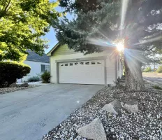 1020 Aspen Grove, Minden, Nevada 89423, 2 Bedrooms Bedrooms, ,2 BathroomsBathrooms,Residential,Residential,Aspen Grove,240011245