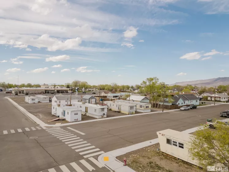 64 7th, Battle Mountain, Nevada 89820, ,Commercial Sale,Residential,7th,240011164
