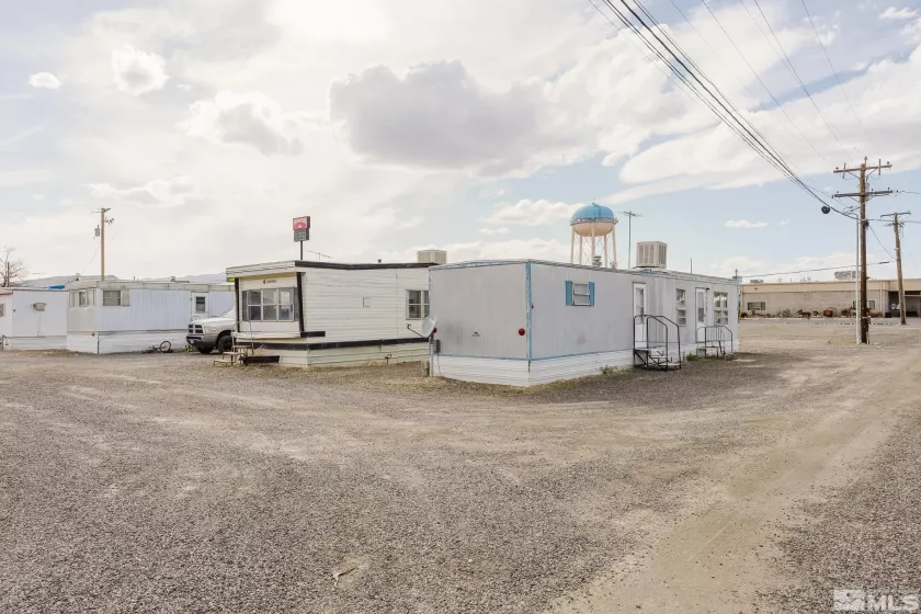 64 7th, Battle Mountain, Nevada 89820, ,Commercial Sale,Residential,7th,240011164