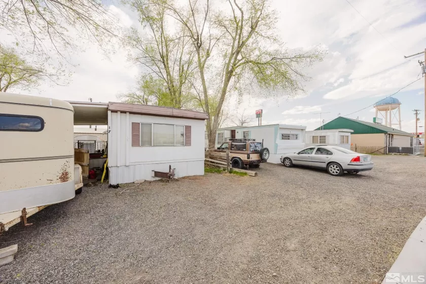 64 7th, Battle Mountain, Nevada 89820, ,Commercial Sale,Residential,7th,240011164