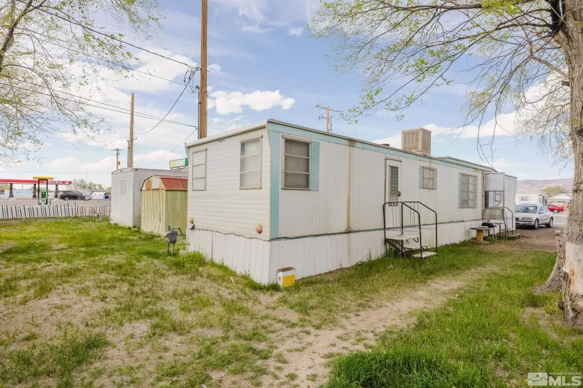 64 7th, Battle Mountain, Nevada 89820, ,Commercial Sale,Residential,7th,240011164