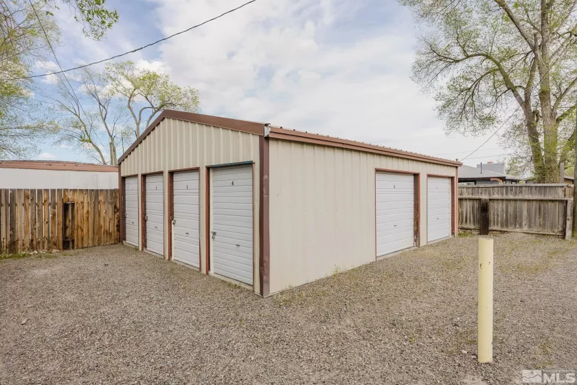 64 7th, Battle Mountain, Nevada 89820, ,Commercial Sale,Residential,7th,240011164
