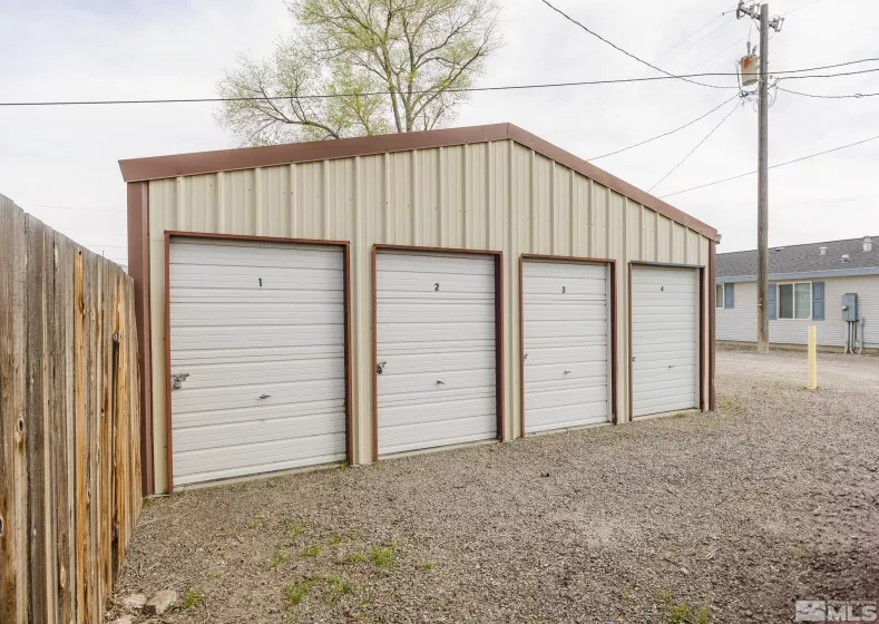 64 7th, Battle Mountain, Nevada 89820, ,Commercial Sale,Residential,7th,240011164