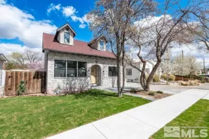 615 John Fremont, Reno, Nevada 89509, 3 Bedrooms Bedrooms, ,4 BathroomsBathrooms,Residential,Residential,John Fremont,250004322