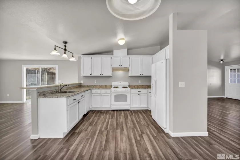 1381 Spooner, Carson City, Nevada 89706, 3 Bedrooms Bedrooms, ,2 BathroomsBathrooms,Residential,Residential,Spooner,240014954